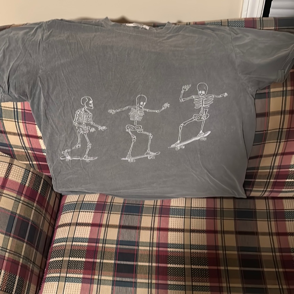 Grey T shirt